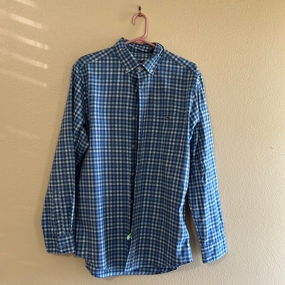 Vineyard Vine Button Down Size Medium - Picture 1 of 5